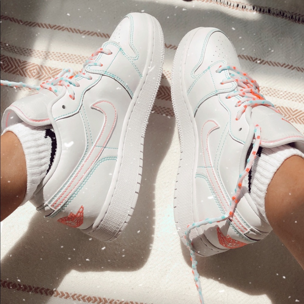 Air jordan low - Picture 1 of 7